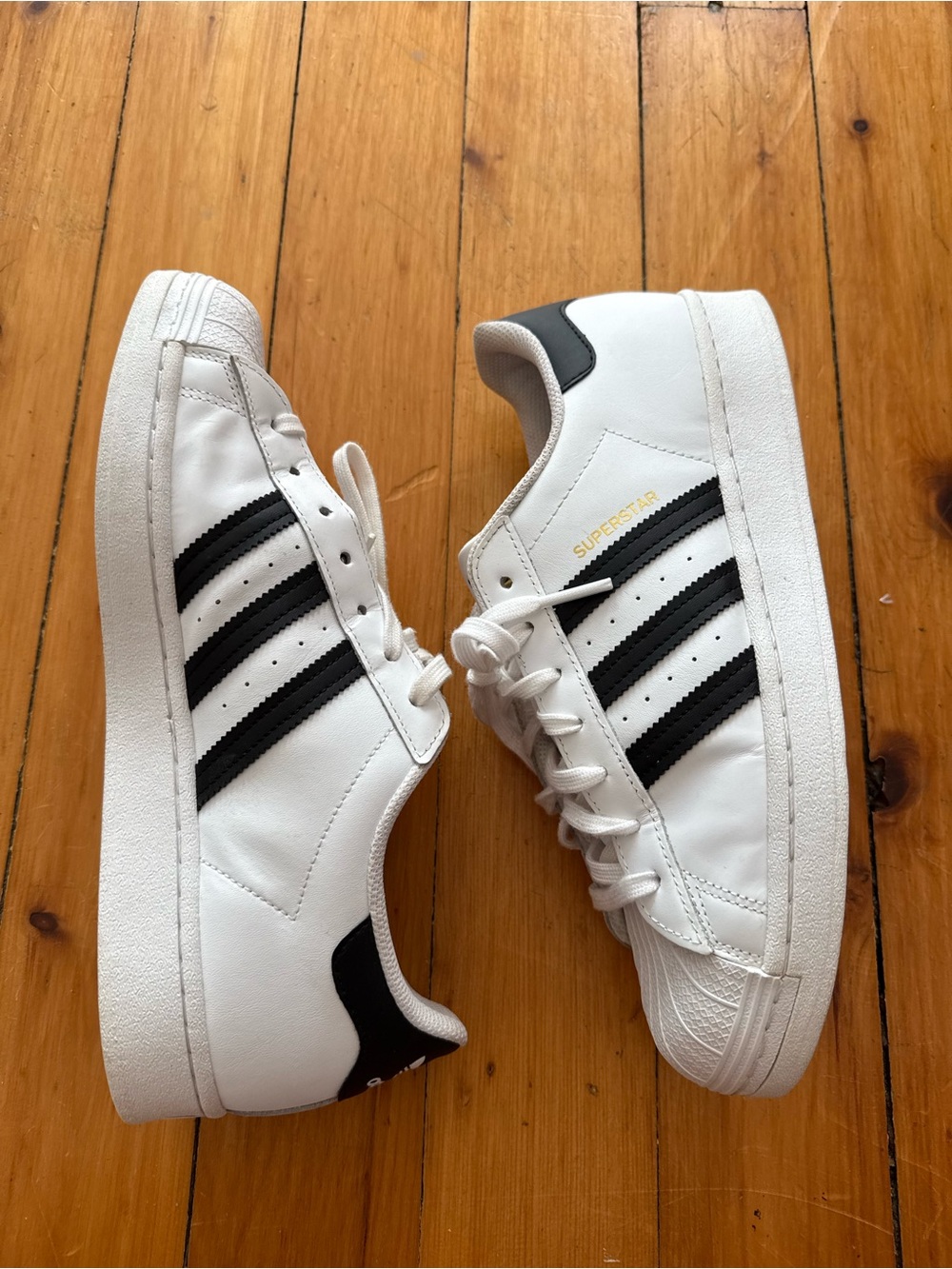 Adidas Superstar men’s 10.5